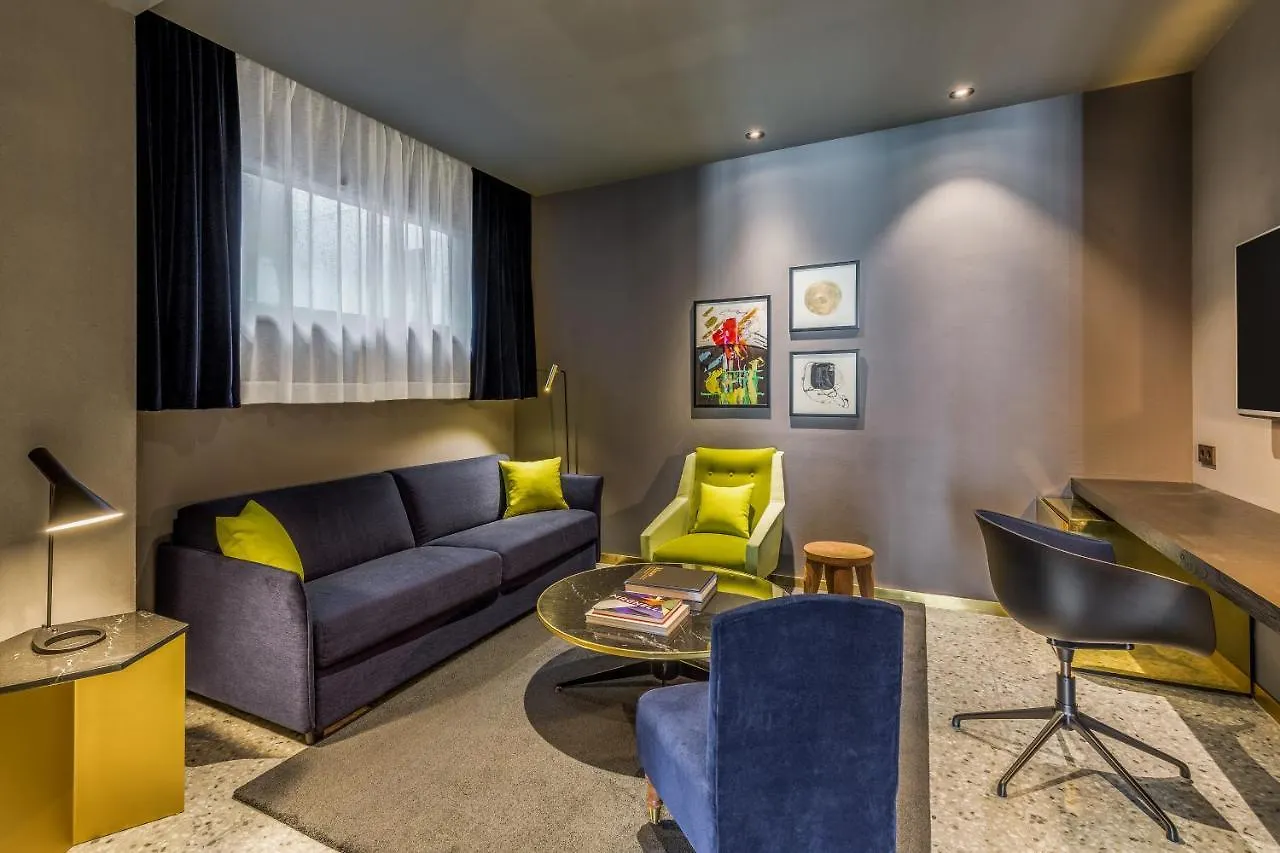 **** Hotel Room Mate Collection Gerard, Barcelona Espanha